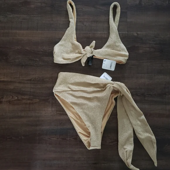 Beach Riot Bikini Set - Picture 4 of 6